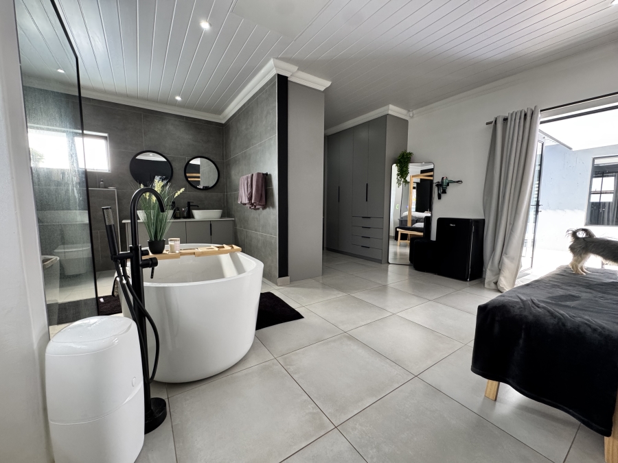 3 Bedroom Property for Sale in Wilkoppies North West